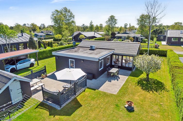 Vakantiehuis "Nantje" - 300m from the sea