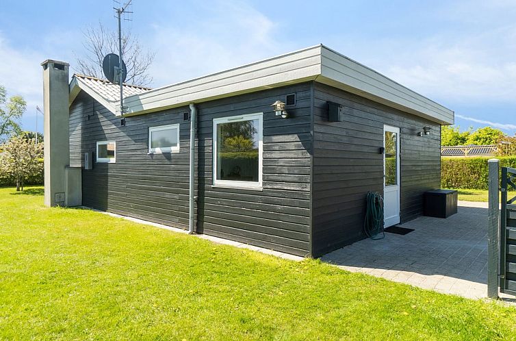 Vakantiehuis "Nantje" - 300m from the sea