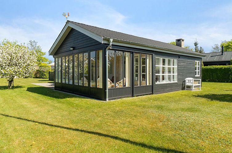 Vakantiehuis "Nantje" - 300m from the sea