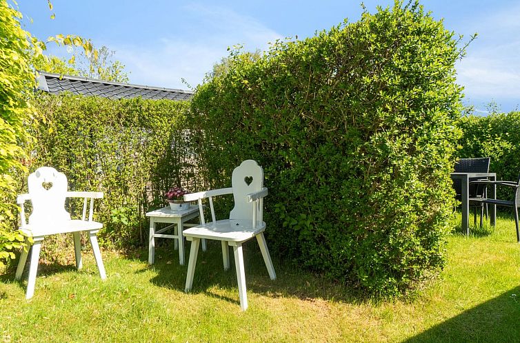 Vakantiehuis "Nantje" - 300m from the sea