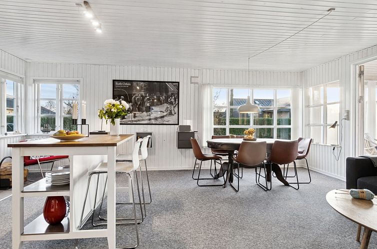 Vakantiehuis "Nantje" - 300m from the sea