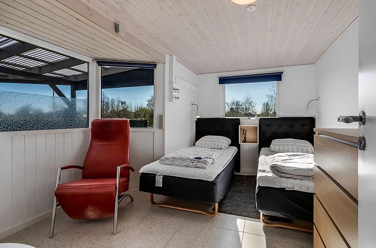 Vakantiehuis "Nisse" - 300m from the sea