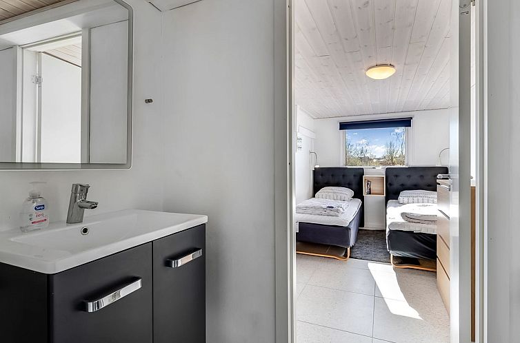 Vakantiehuis "Nisse" - 300m from the sea