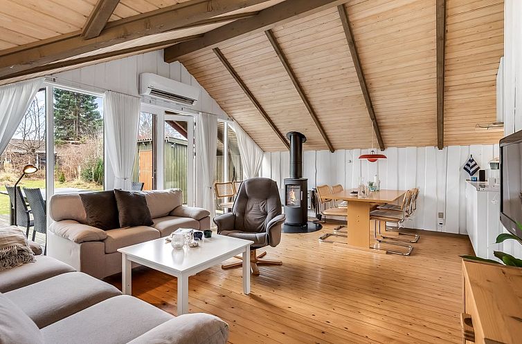 Vakantiehuis "Topias" - 350m from the sea