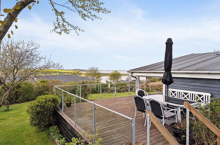 Vakantiehuis "Annabeth" - 300m to the fjord