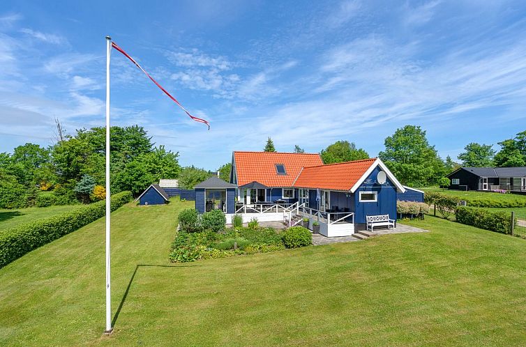 Vakantiehuis "Edvia" - 700m to the fjord