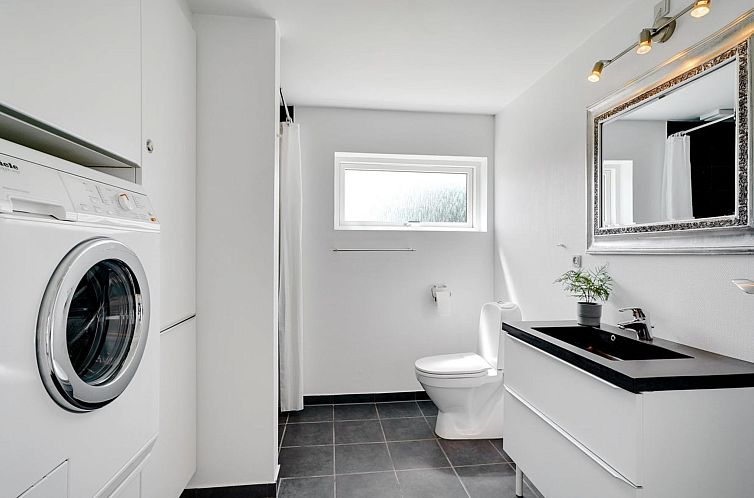 Vakantiehuis "Edvia" - 700m to the fjord