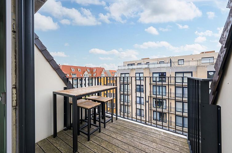 Verdi - 0402 + Box 69: Ferienhaus in Middelkerke, Westflandern, mit sonnigem Balkon und Blick auf die Stadt.