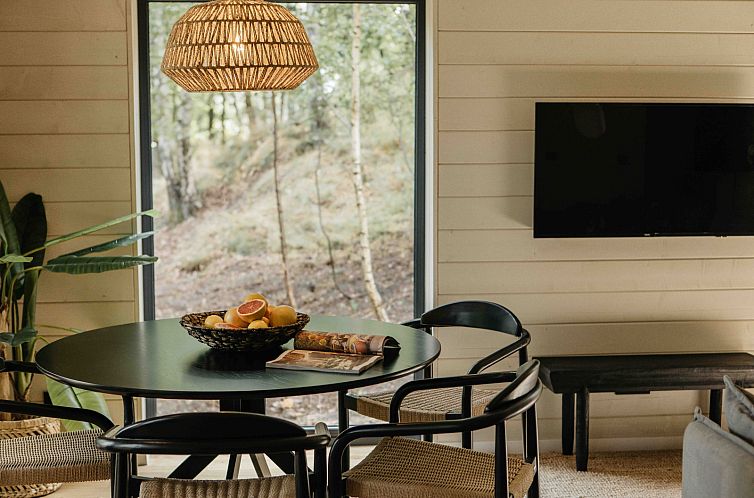 Hill Top Scandi met Sauna