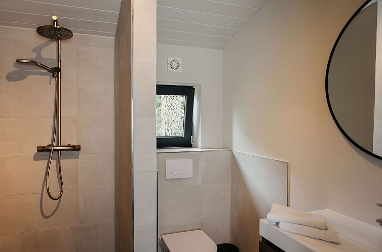 Hill Top Scandi met Sauna