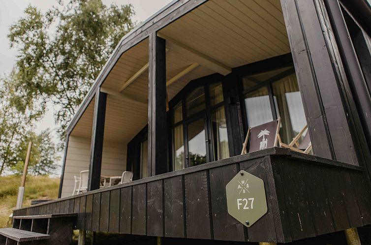 The Hills met Hottub