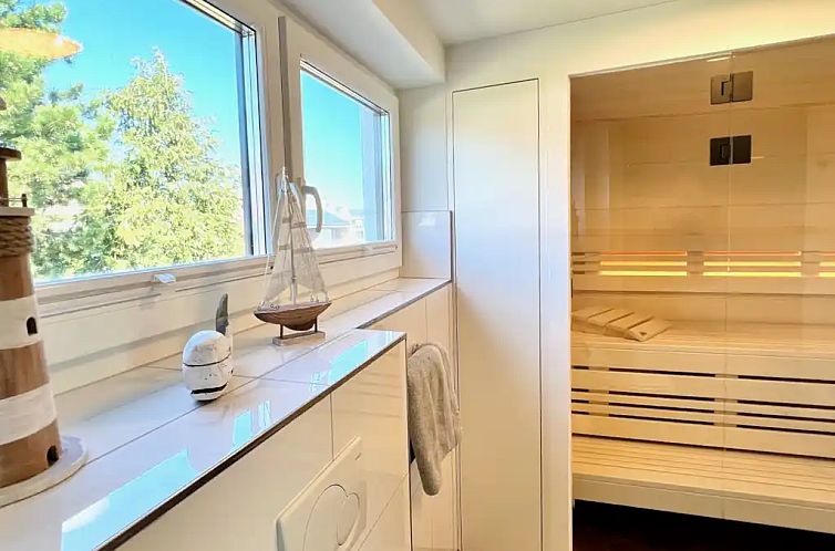 friesland living - Woning met sauna