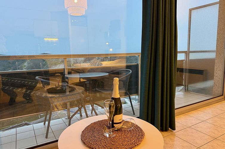 Appartement Studio 806 with balcony