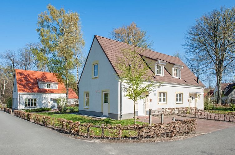 Vacation home BBL6B in Bad Bentheim, Lower Saxony, offers serene surroundings and modern facilities.