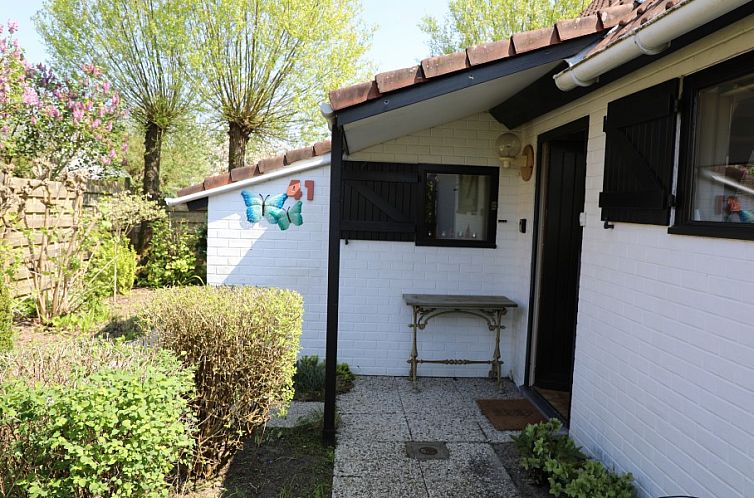 Eingang zum Ferienhaus Bergh & Duin LD 394502 in De Panne, belgische Kueste mit gemuetlichem Garten.
