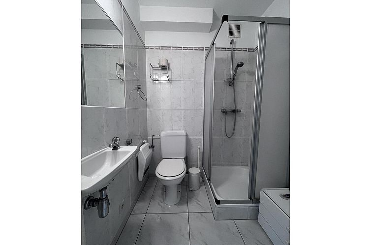 B0302
