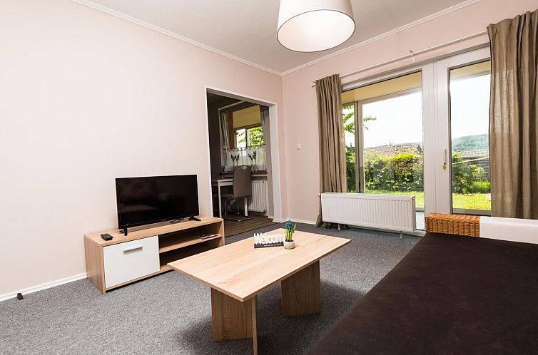 Guest house 0199807 - Apartment Niedersachsen - Appartement Große Wohnung in Bodenwerder mit Garten, Terras