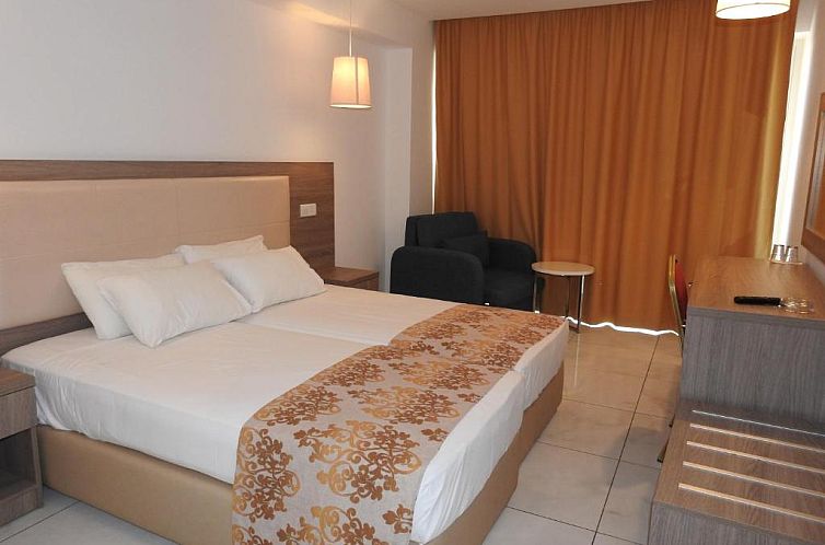 Corfu Hotel