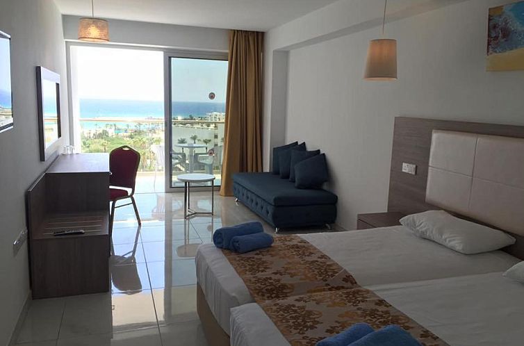 Corfu Hotel
