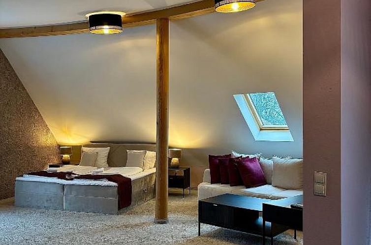 Empress Boutique Hotel