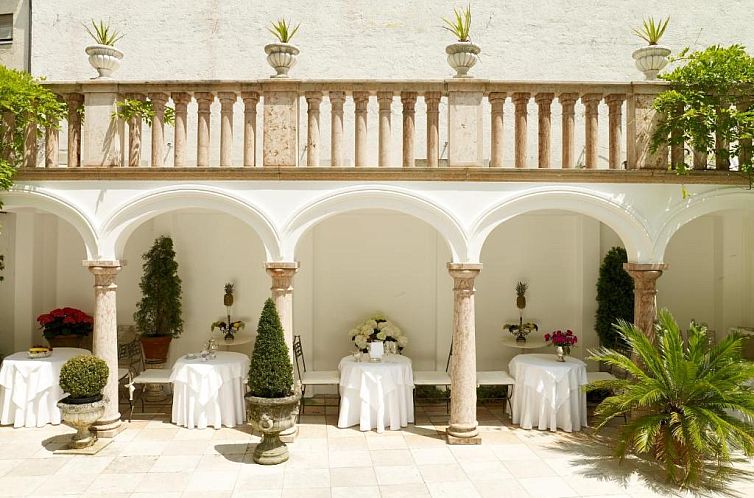 Hotel Opera