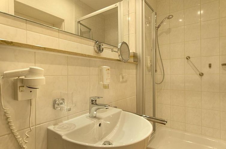 Hotel Kriemhild am Hirschgarten