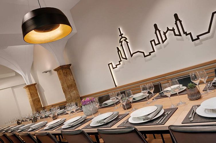 Alpen Hotel München