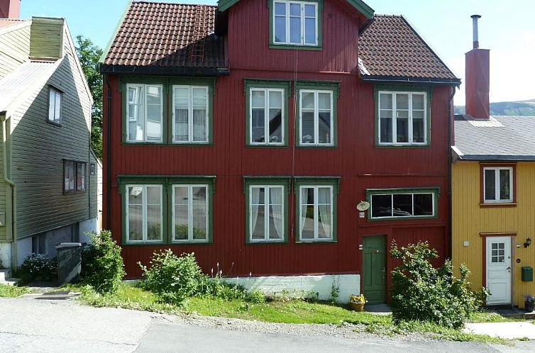 Guest house 0210818 - Apartment Nord Norway - Red Old House Tromsø Apartment