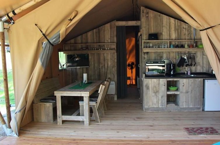 Vakantiehuis Safarizelt in Hohenlychen mit Garten und Grill