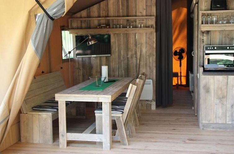 Vakantiehuis Safarizelt in Hohenlychen mit Garten und Grill