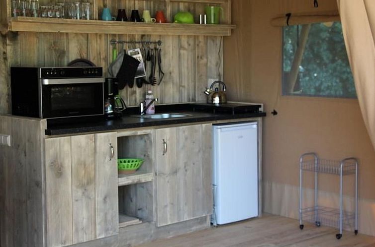 Vakantiehuis Safarizelt in Hohenlychen mit Garten und Grill