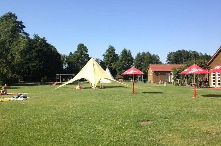 Vakantiehuis in Hohenlychen mit Grill, Loggia 4