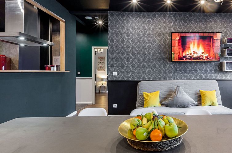 Appartement für acht Erwachsene und zwei Kinder