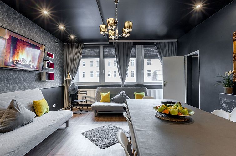 Appartement für acht Erwachsene und zwei Kinder