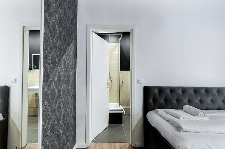 Appartement für acht Erwachsene und zwei Kinder