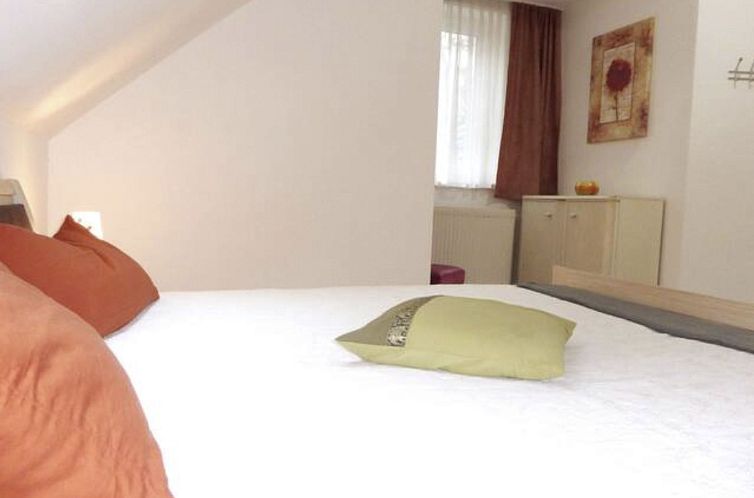 Appartement Wohung mit Balkon und Garten nahe Stadtgrenze