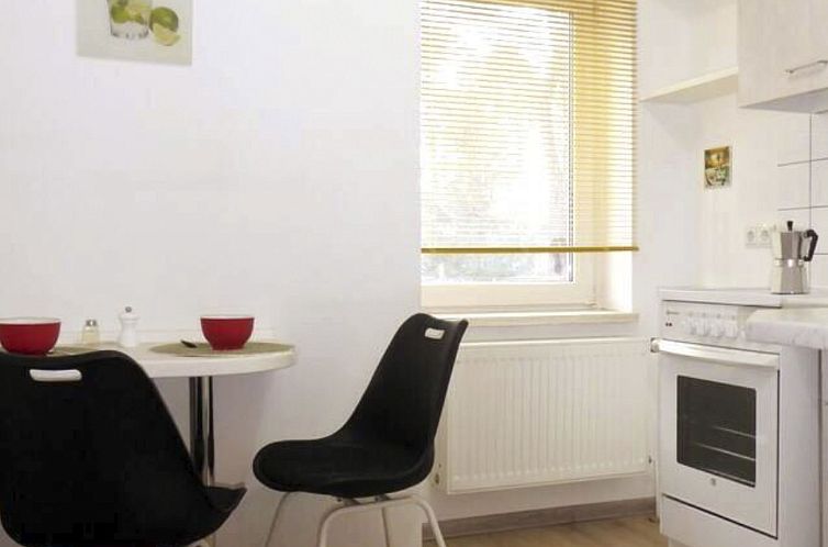 Appartement Wohung mit Balkon und Garten nahe Stadtgrenze