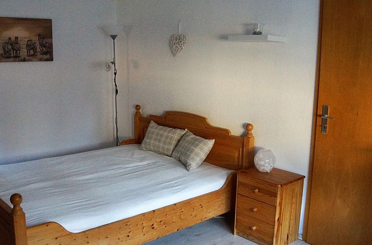 Appartement Geräumige Ferienwohnung im Untergeschoss