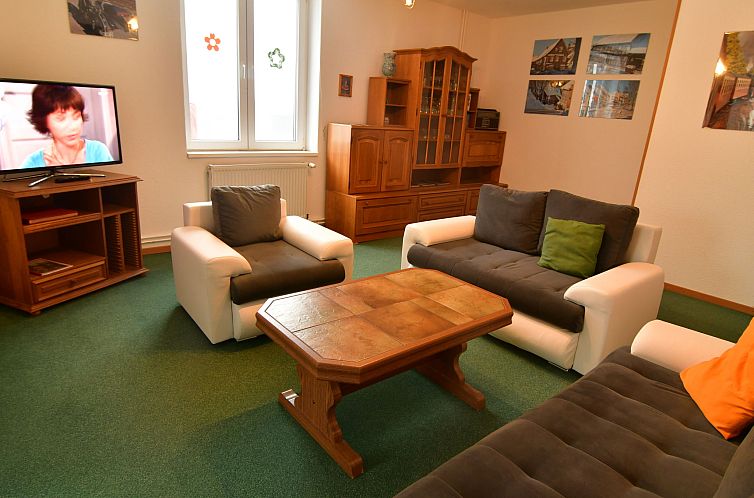 Appartement Große und moderne Ferienwohnung im Erdgeschoss