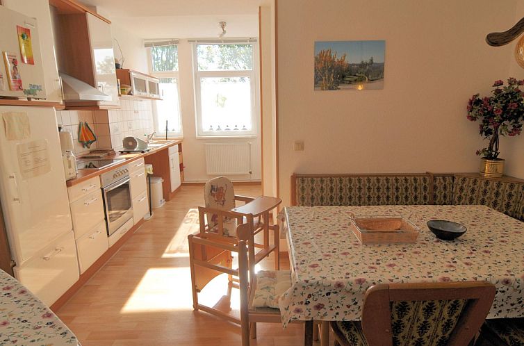 Appartement Große und moderne Ferienwohnung im Erdgeschoss