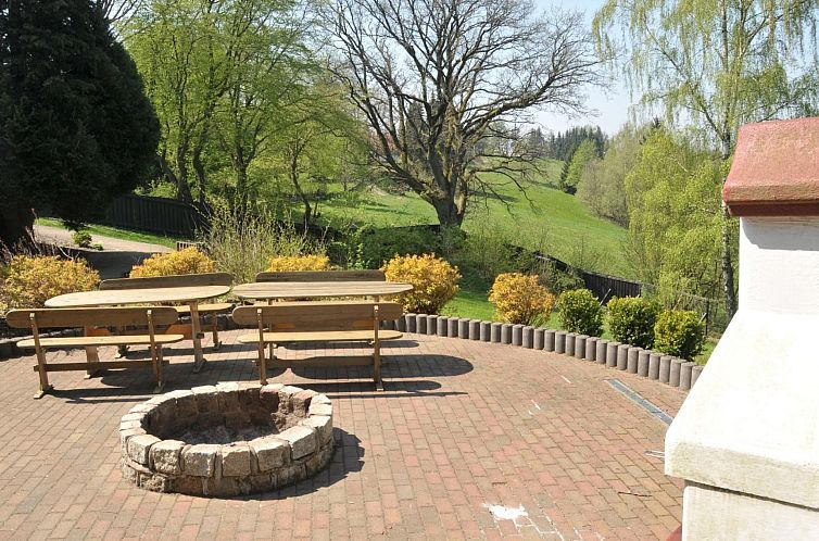 Appartement Große und moderne Ferienwohnung im Erdgeschoss