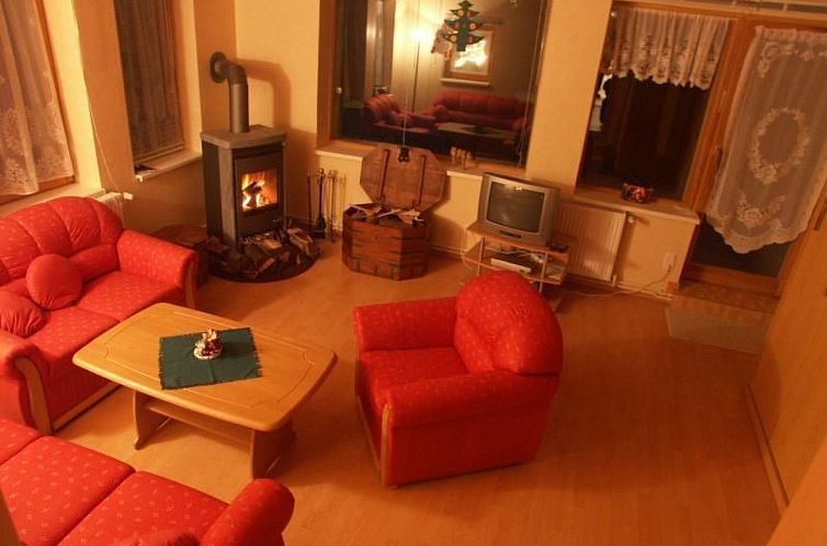 Vakantiehuis mit Spielplatz, Garten und Fernsicht