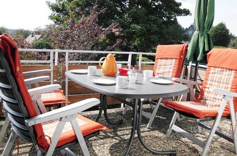 Appartement Großzügige Wohnung mit Bergblick im Haus Hopfe