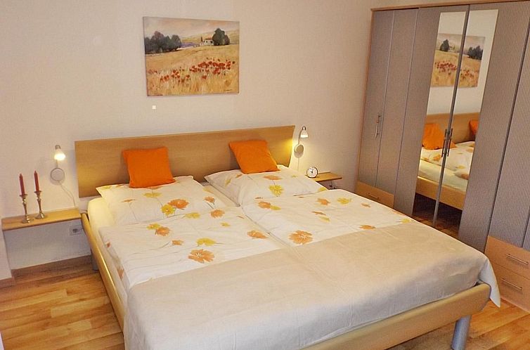 Appartement Premium-Ferienwohnung mit Bergblick im Haus Hopf