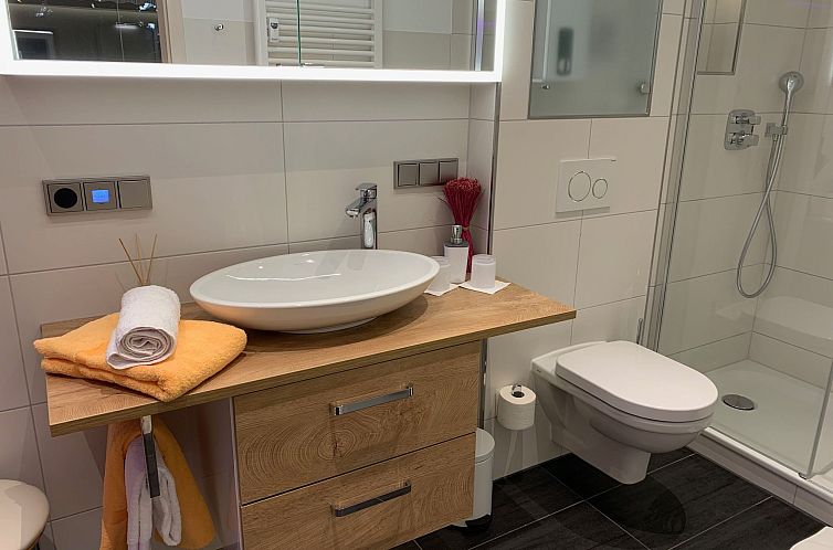 Appartement Ferienwohnung mit Infrarotwärmekabine