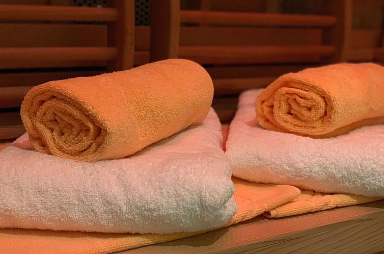 Appartement Ferienwohnung mit Infrarotwärmekabine