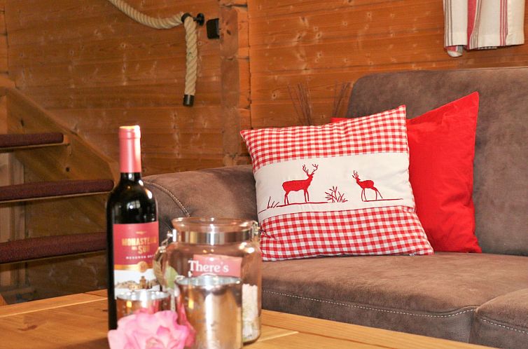 Vakantiehuis Wunderschönes Blockhaus mit Terrasse