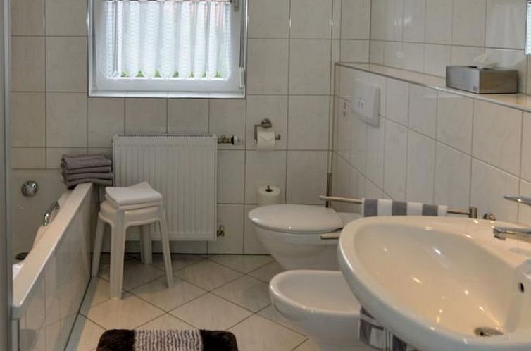 Appartement  mit Balkon