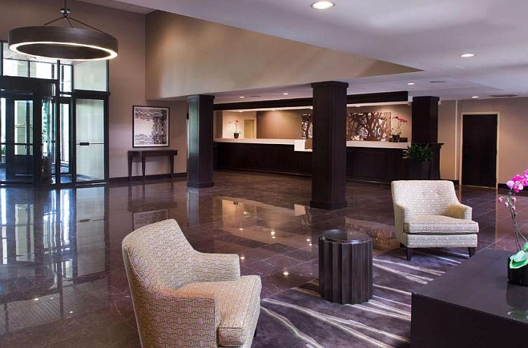 Embassy Suites by Hilton Philadelphia Airport