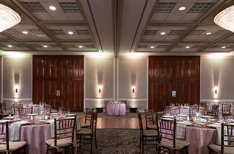 DoubleTree by Hilton Philadelphia Airport